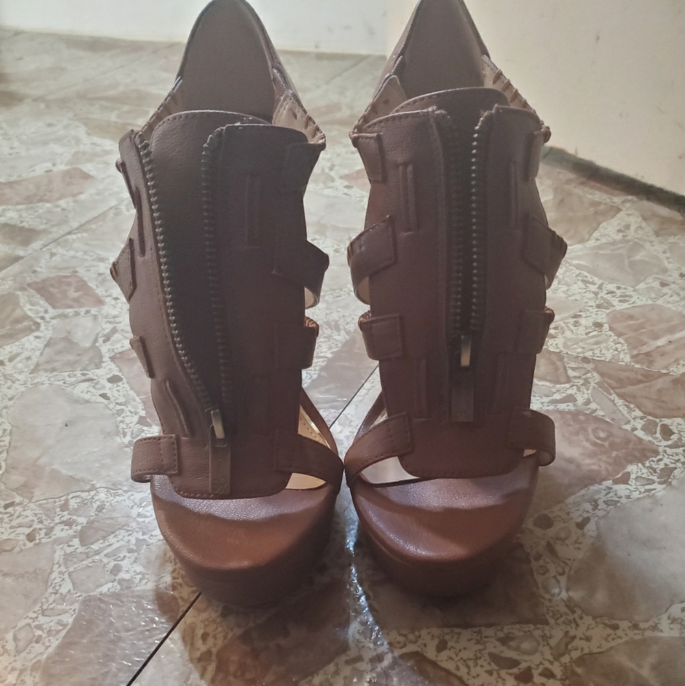 Jessica Simpson high heels